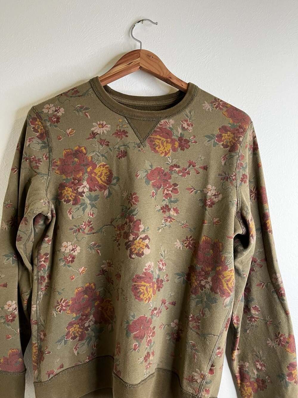 Abercrombie & Fitch Olive Green Floral Print Crewneck Sweatshirt